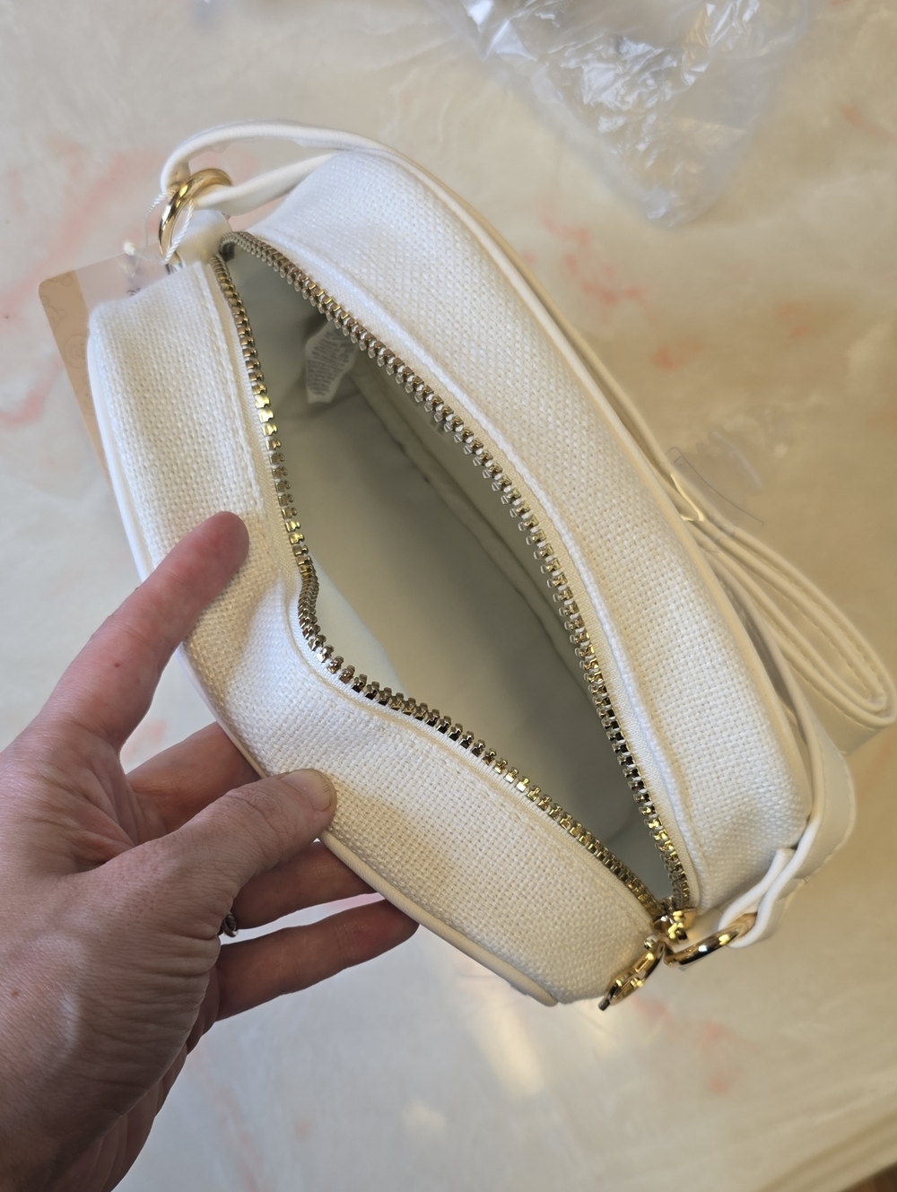 NWT Primark X Disney Winnie The Pooh Crossbody Purse Cream - Picture 9 of 10